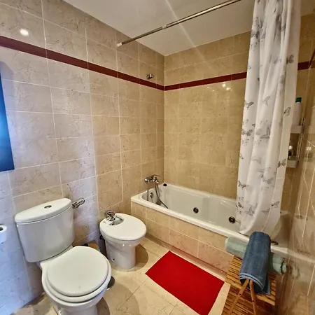 Apartment En Benalmadena, Con Vista Al Mar *