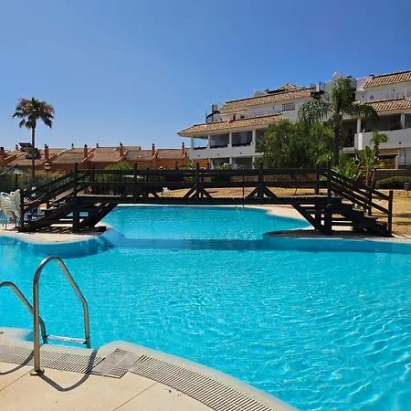 En Benalmadena, Con Vista Al Mar בנאלמדנה
